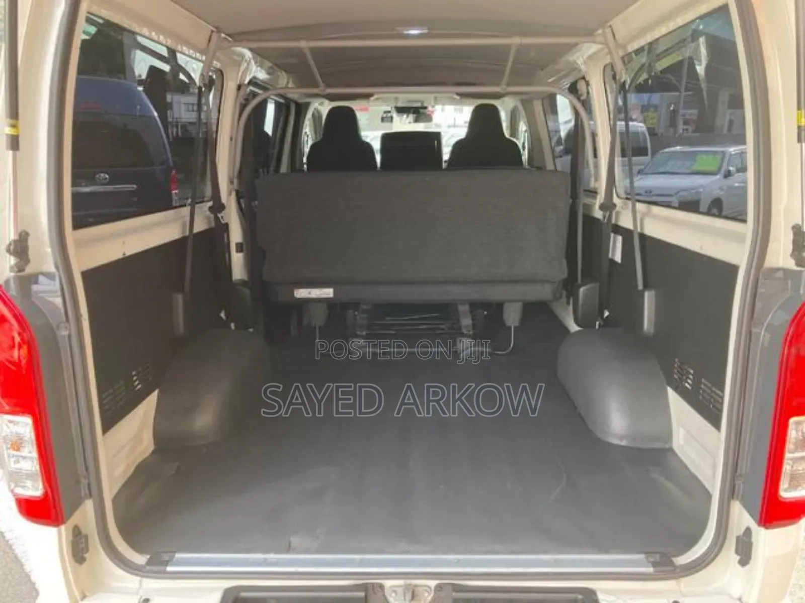 Toyota HiAce 2020 White