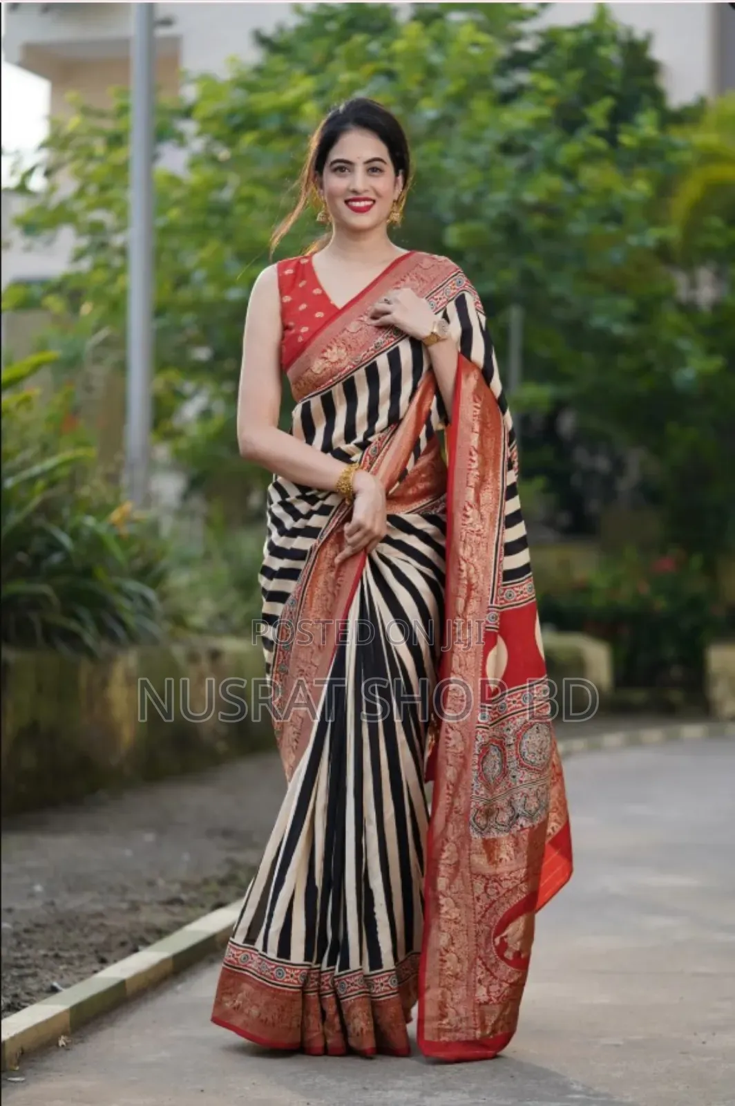 Digital Print Silk Sharee
আকর্ষণীয় ডিজাইন