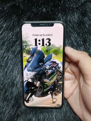 Photo - Apple iPhone 11 Pro 64 GB Gold