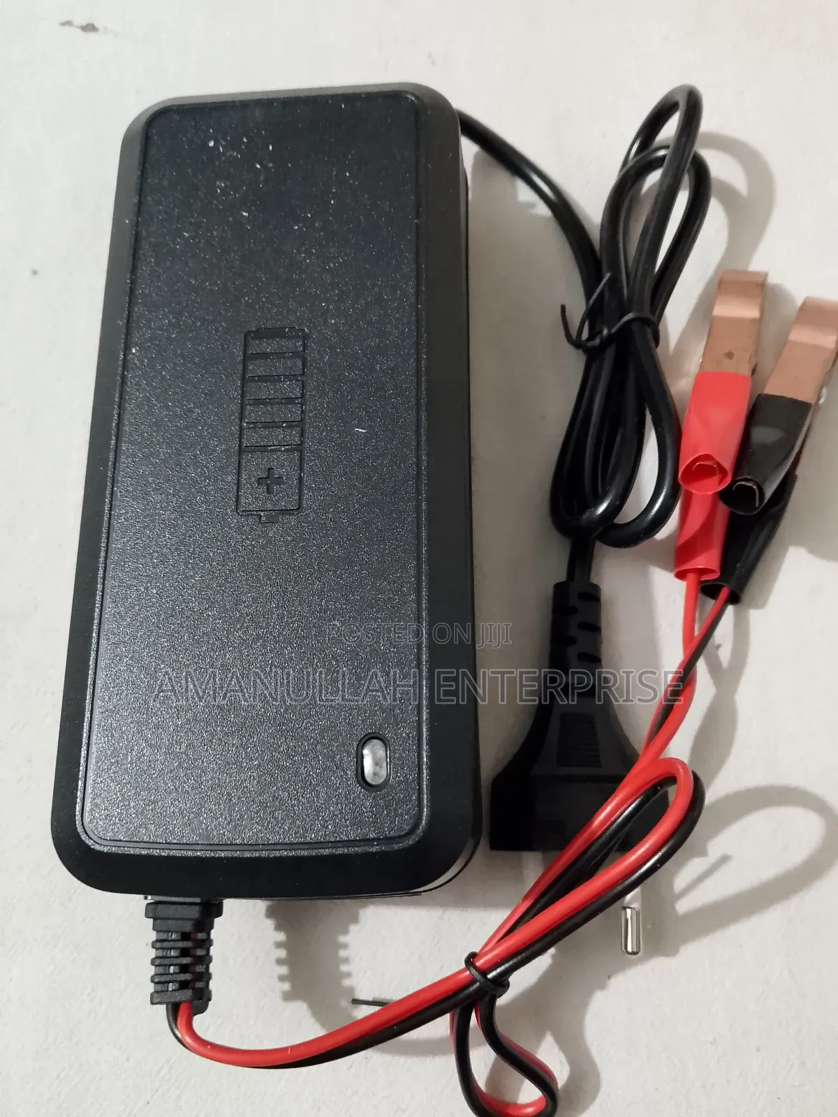12v 5a Battery Charger for 12v 4a to 60a Lead Acid Battery.