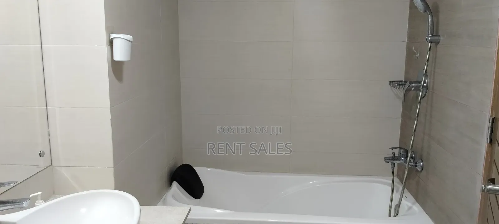 Furnished 4bdrm Apartment in Gulshan for Rent