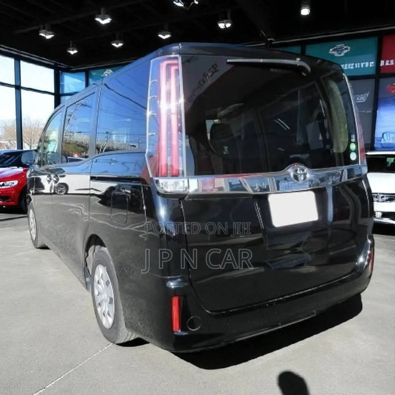 Toyota Noah 2.0 FWD (8 Seater) 2019 Black