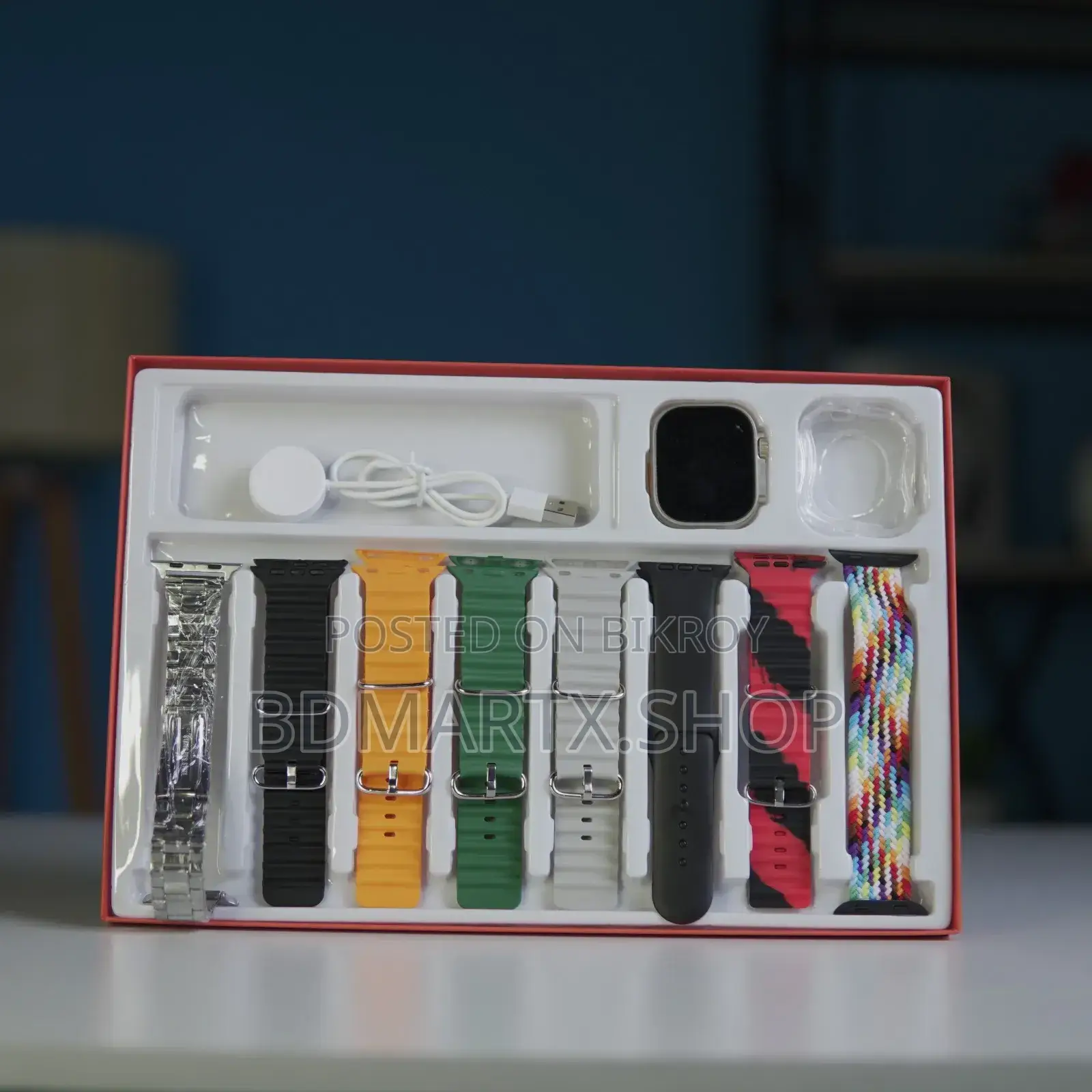 Y80 Ultra Smart Watch 8 Straps
