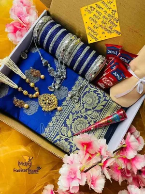 Photo - "শাড়ী কম্বো সেট কাতান শাড়ি + ফুল গিফট প্যাক | মাত্র ২০০০ টাকা |