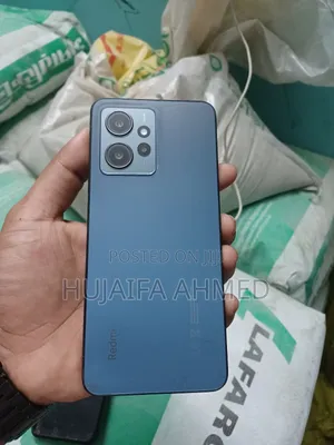 Photo - RED Hydrogen One 256 GB