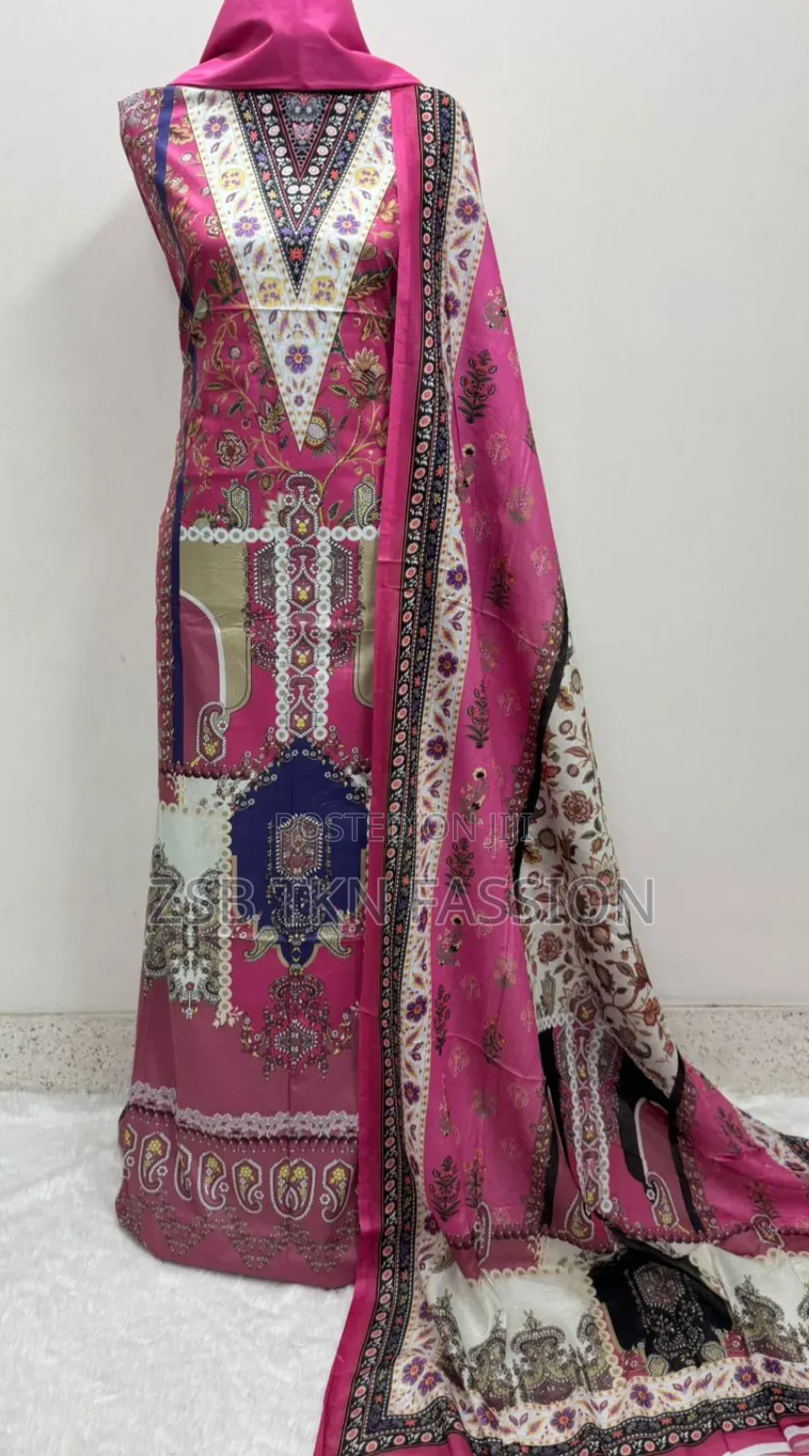 Digital Print Cotton Three Piece DJCF CHVF JXGG