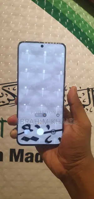 Photo - Honor 90 256 GB Green