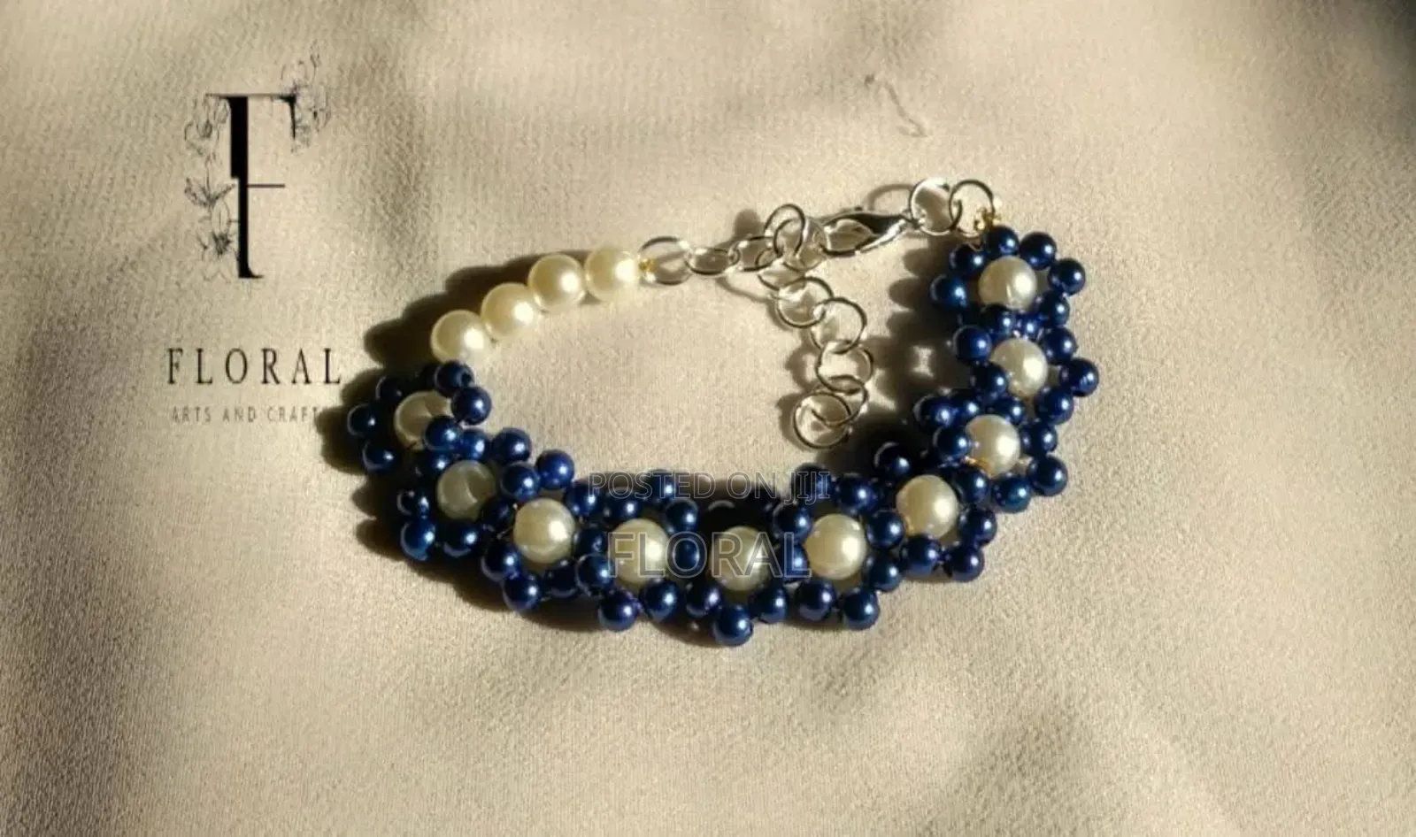 Elegant Flower Beaded Bracelet