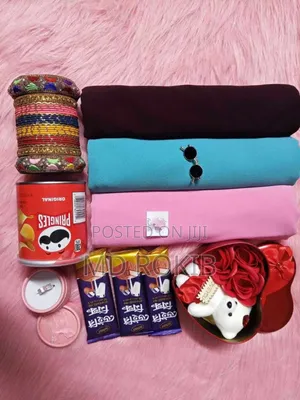 Exclusive Women’S Combo Package – Orna, Jewelry, Snacks Gifts