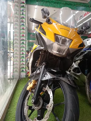 Photo - Suzuki GSX 2024 Yellow