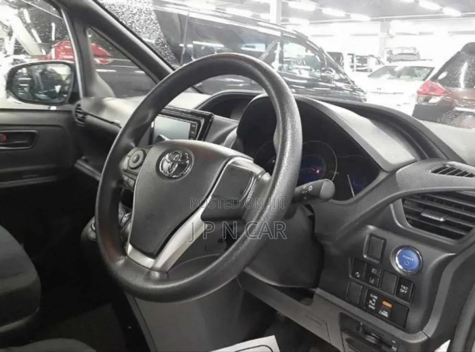 Toyota Noah 1.8 FWD Hybrid (7 Seater) 2020 Silver