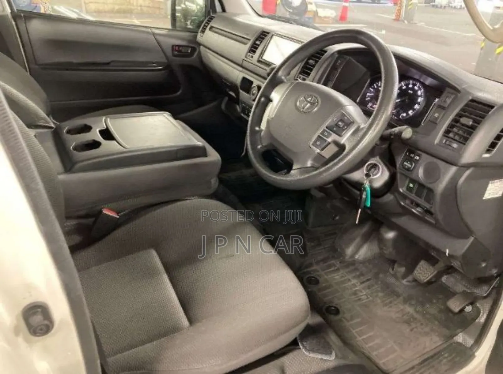 Toyota HiAce 2020 White