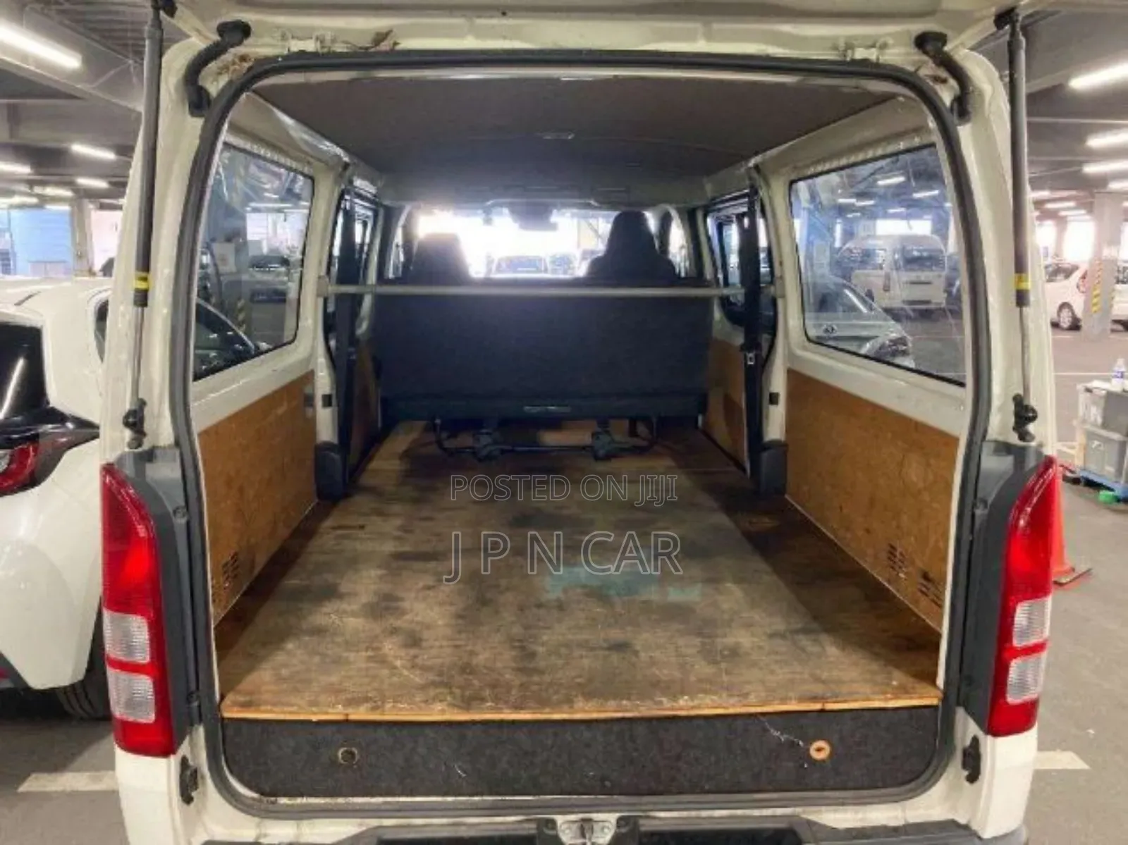 Toyota HiAce 2020 White