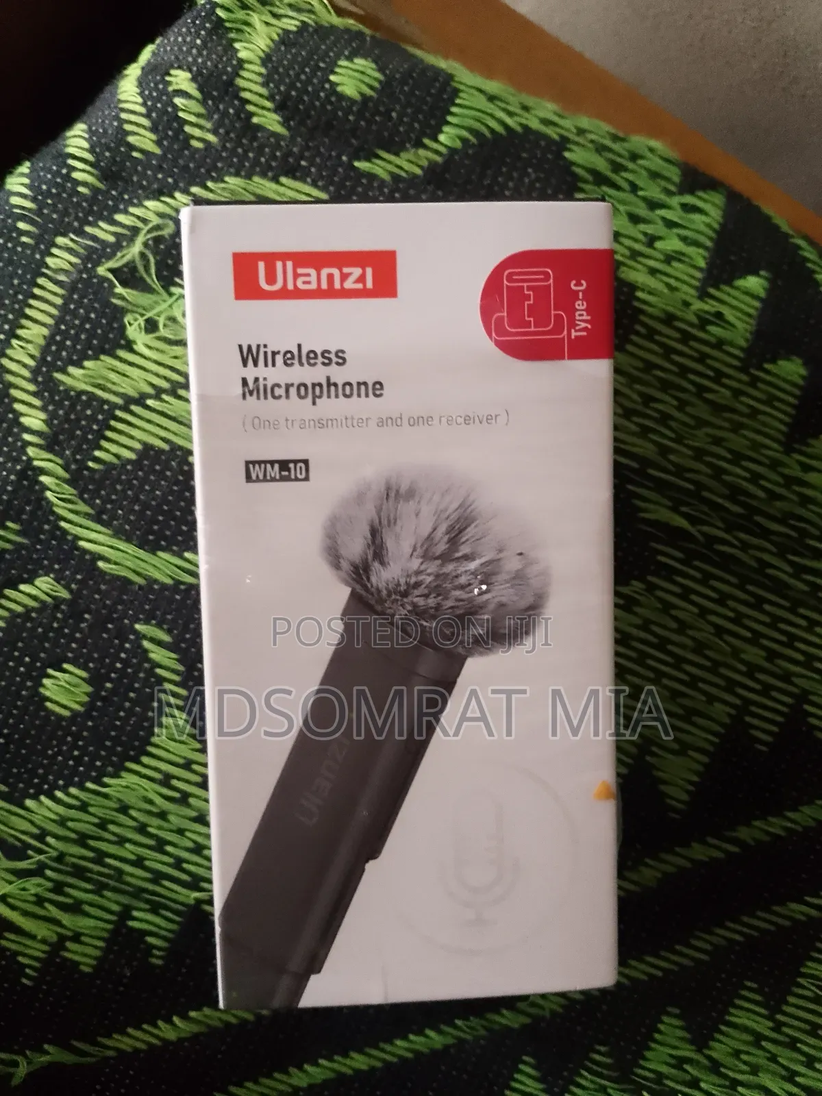 Ulanzi WM-10 Wireless for Video Recording, Vlogging, and Interviews