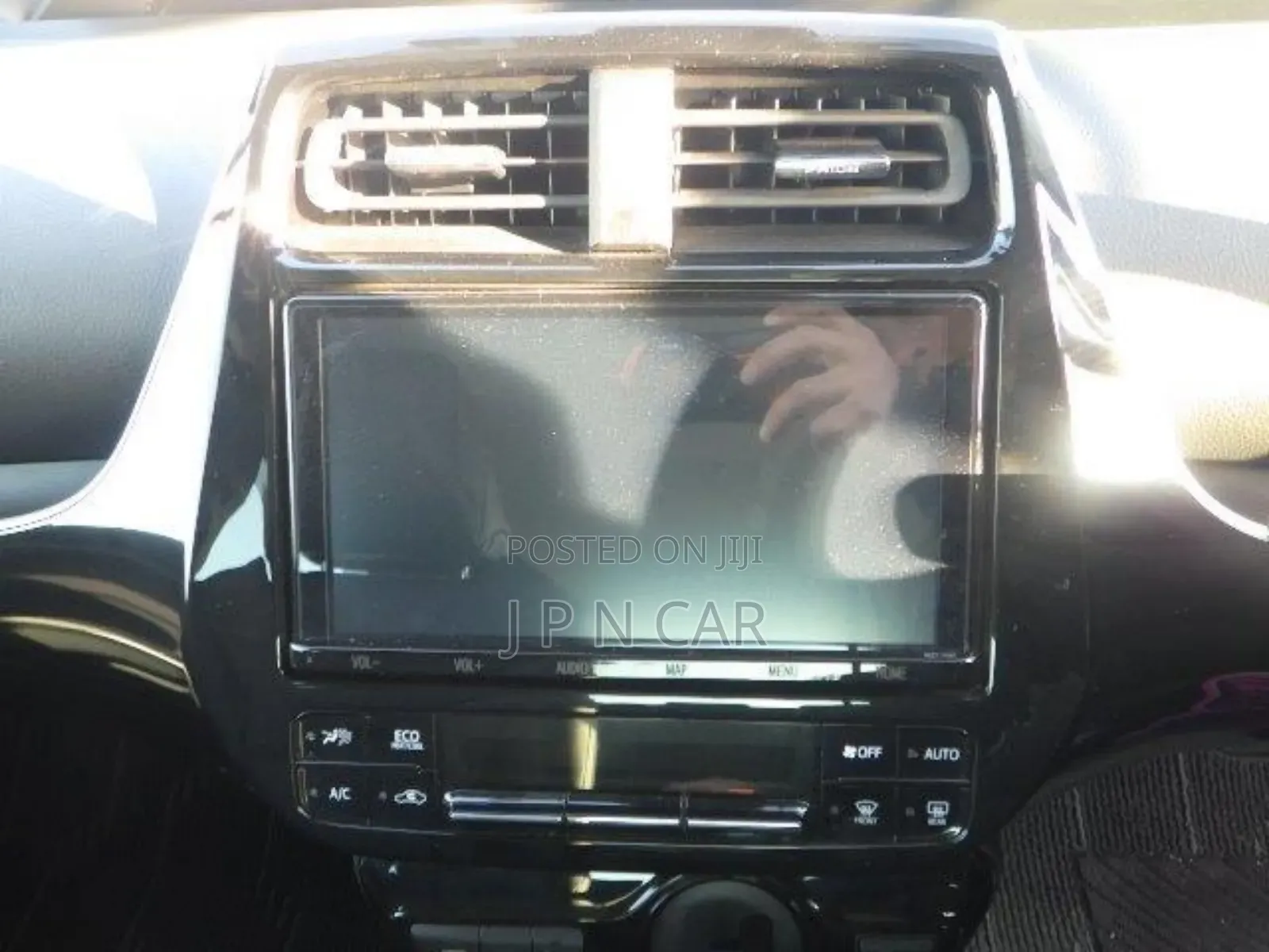 Toyota Prius 2020 Pearl