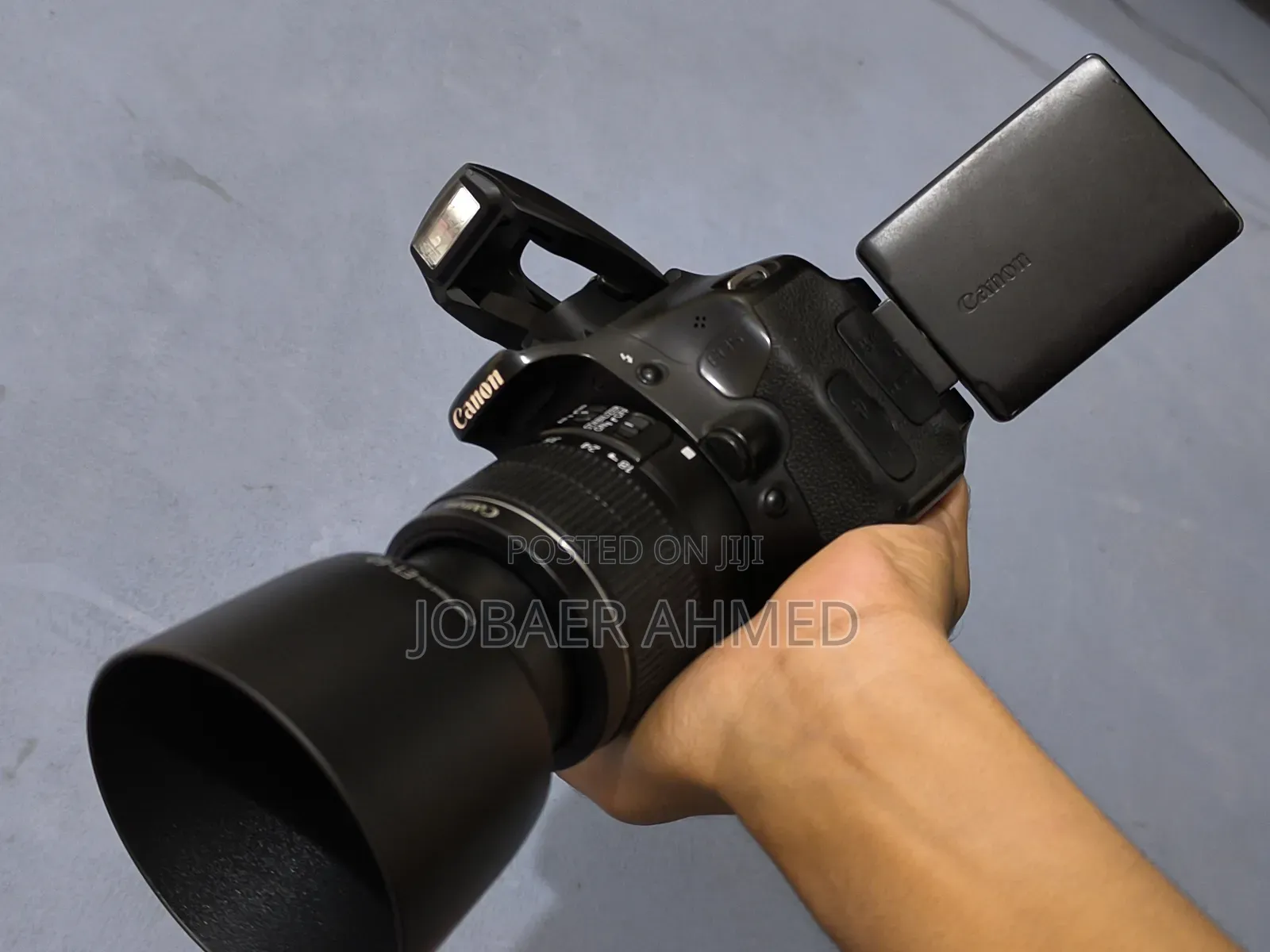 Canon 600d সাথে পাবেন Canon 18-55 লেন্স সেটাপ।