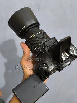 Canon 600d সাথে পাবেন Canon 18-55 লেন্স সেটাপ।