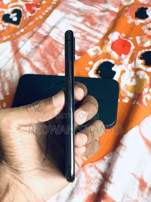 Apple iPhone XS 64 GB Black