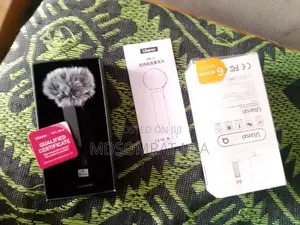 Ulanzi WM-10 Wireless for Video Recording, Vlogging, and Interviews
