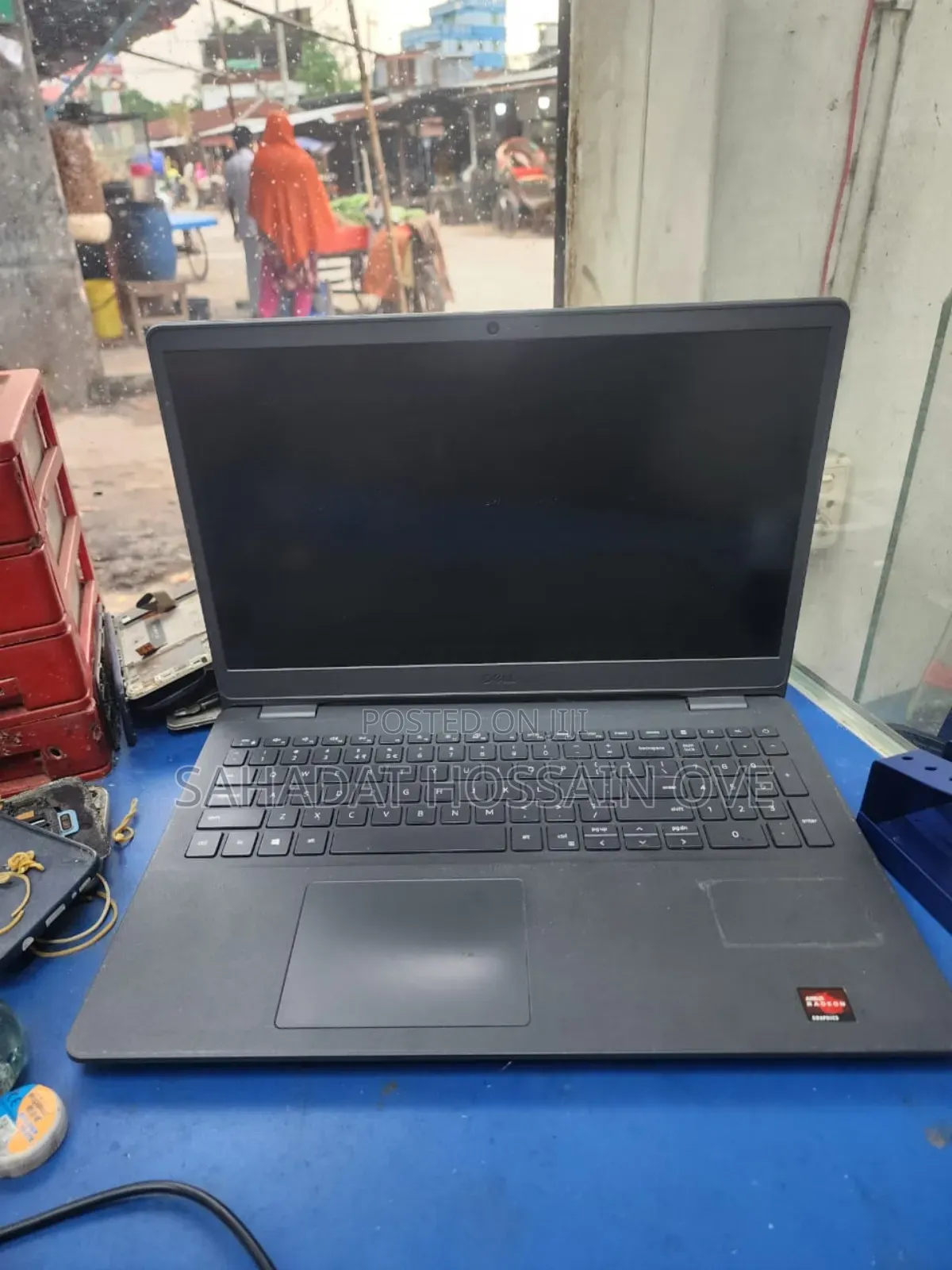 Laptop Dell Inspiron 15 4GB AMD Ryzen 3 SSD 1T