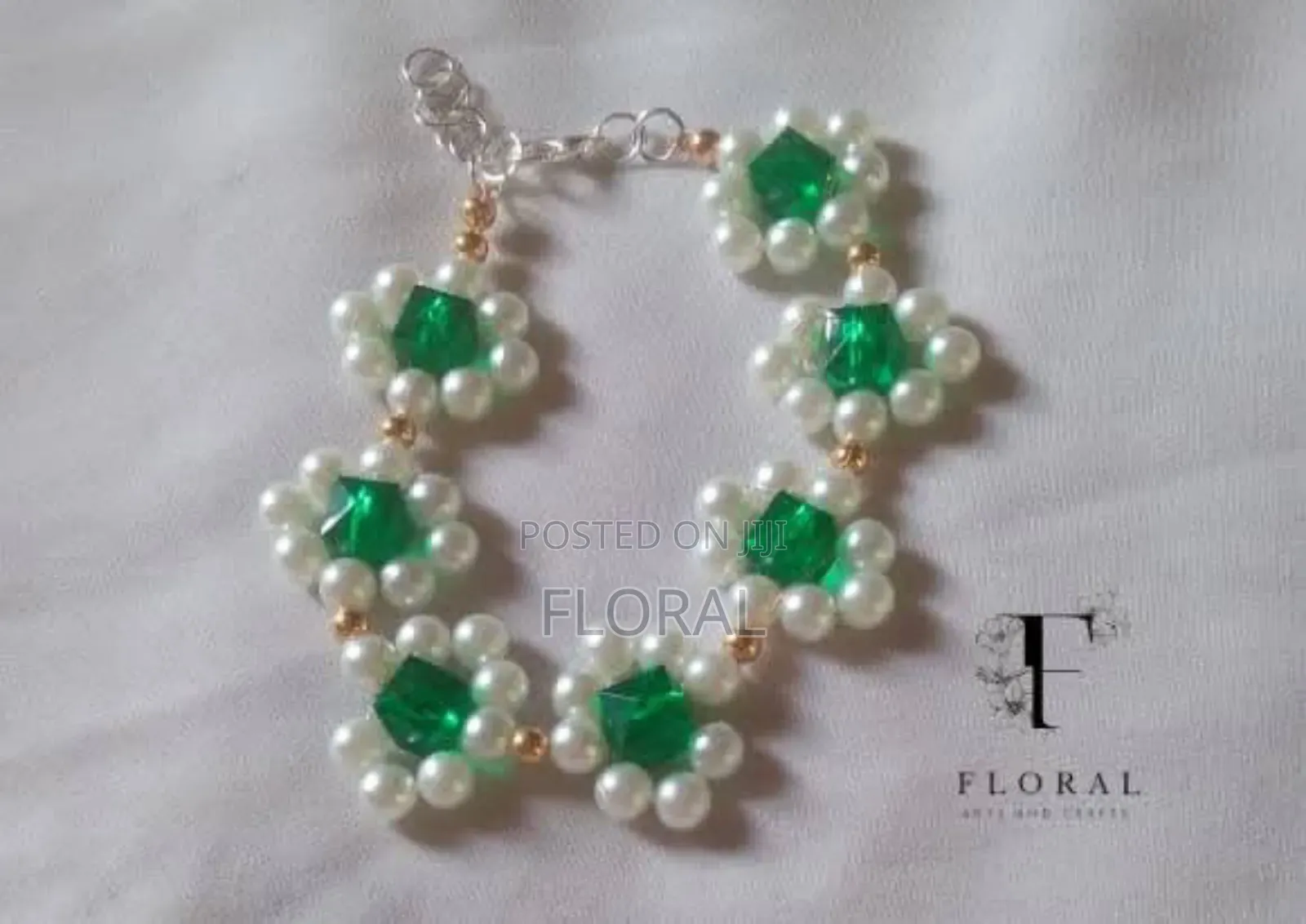 Elegant Pearl Crystal Bracelet