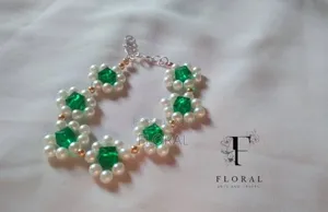 Elegant Pearl Crystal Bracelet