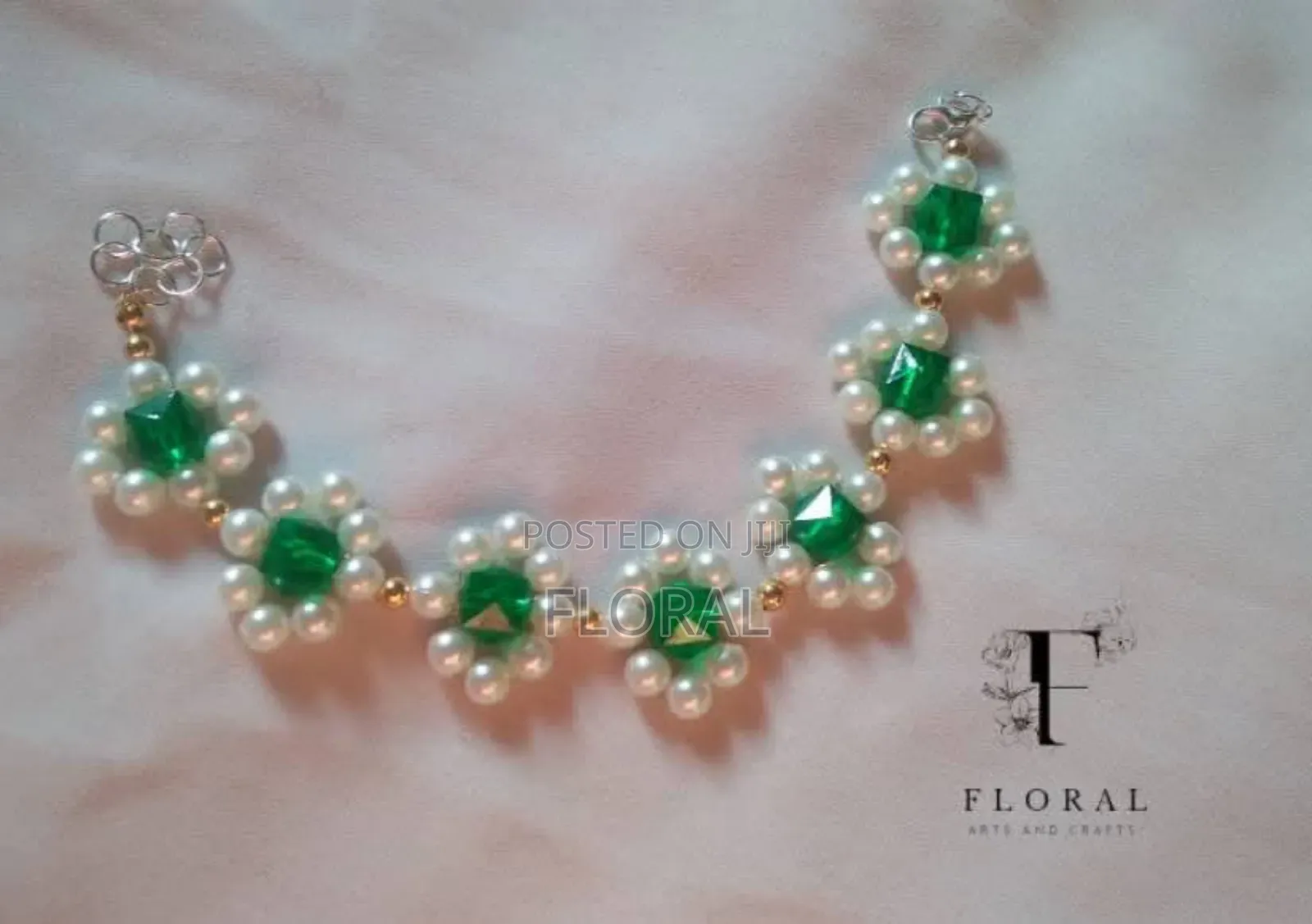 Elegant Pearl Crystal Bracelet