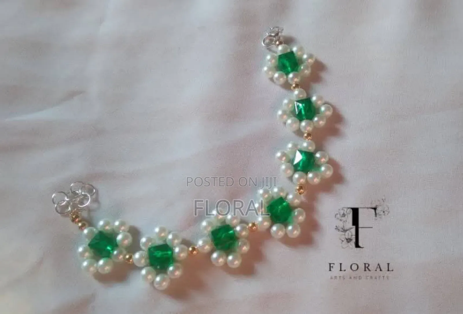 Elegant Pearl Crystal Bracelet