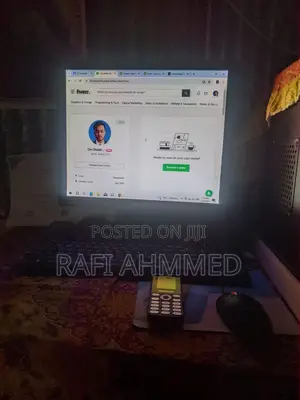 Gigabyte PC Monitor Full Set Up