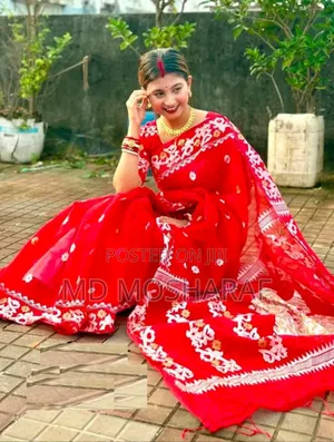 Photo - Half Silk Sharee With Blouse Piece