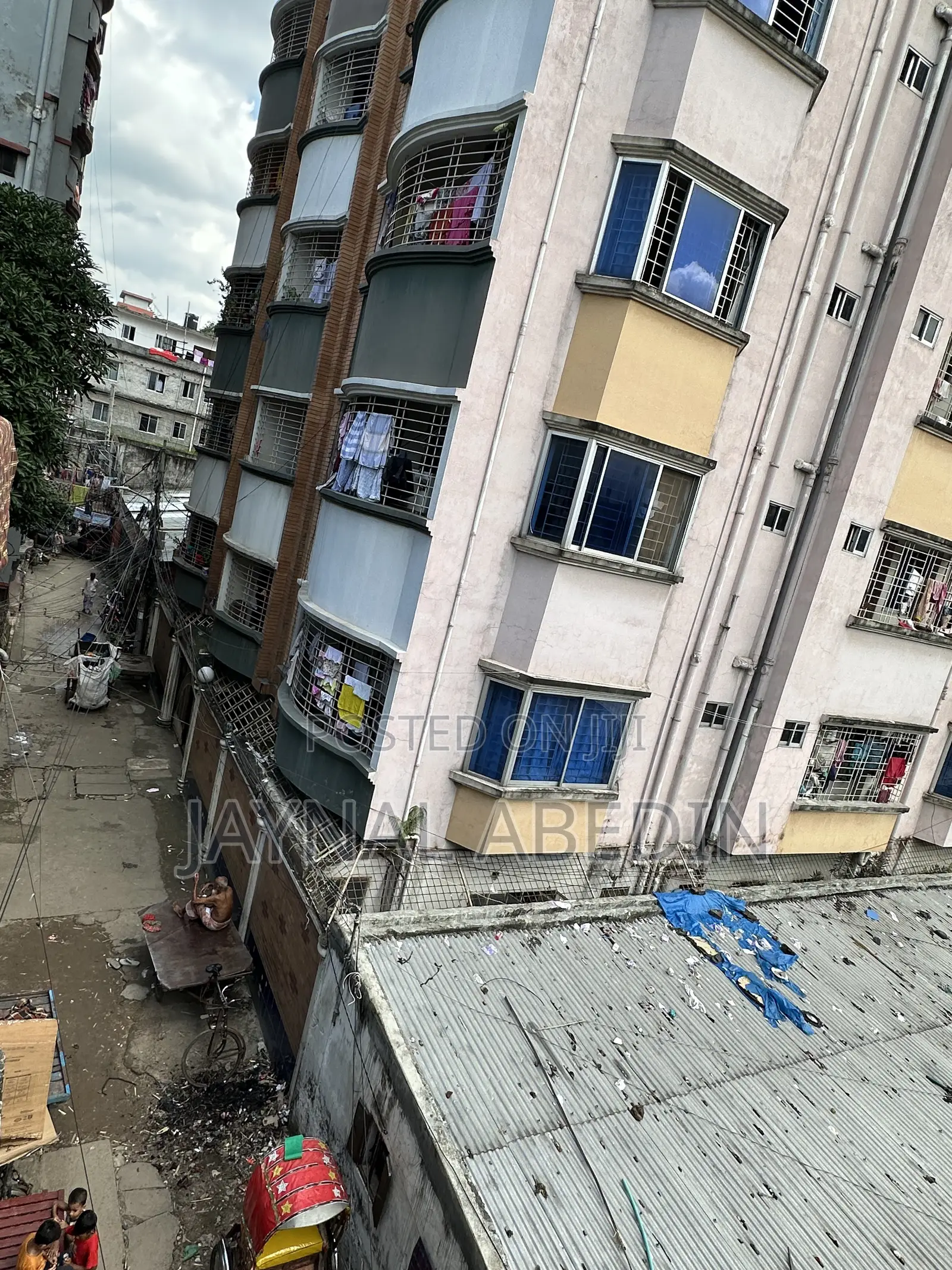 3 Katha Residential Land With Tin Shade House to Sell