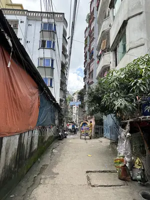 3 Katha Residential Land With Tin Shade House to Sell