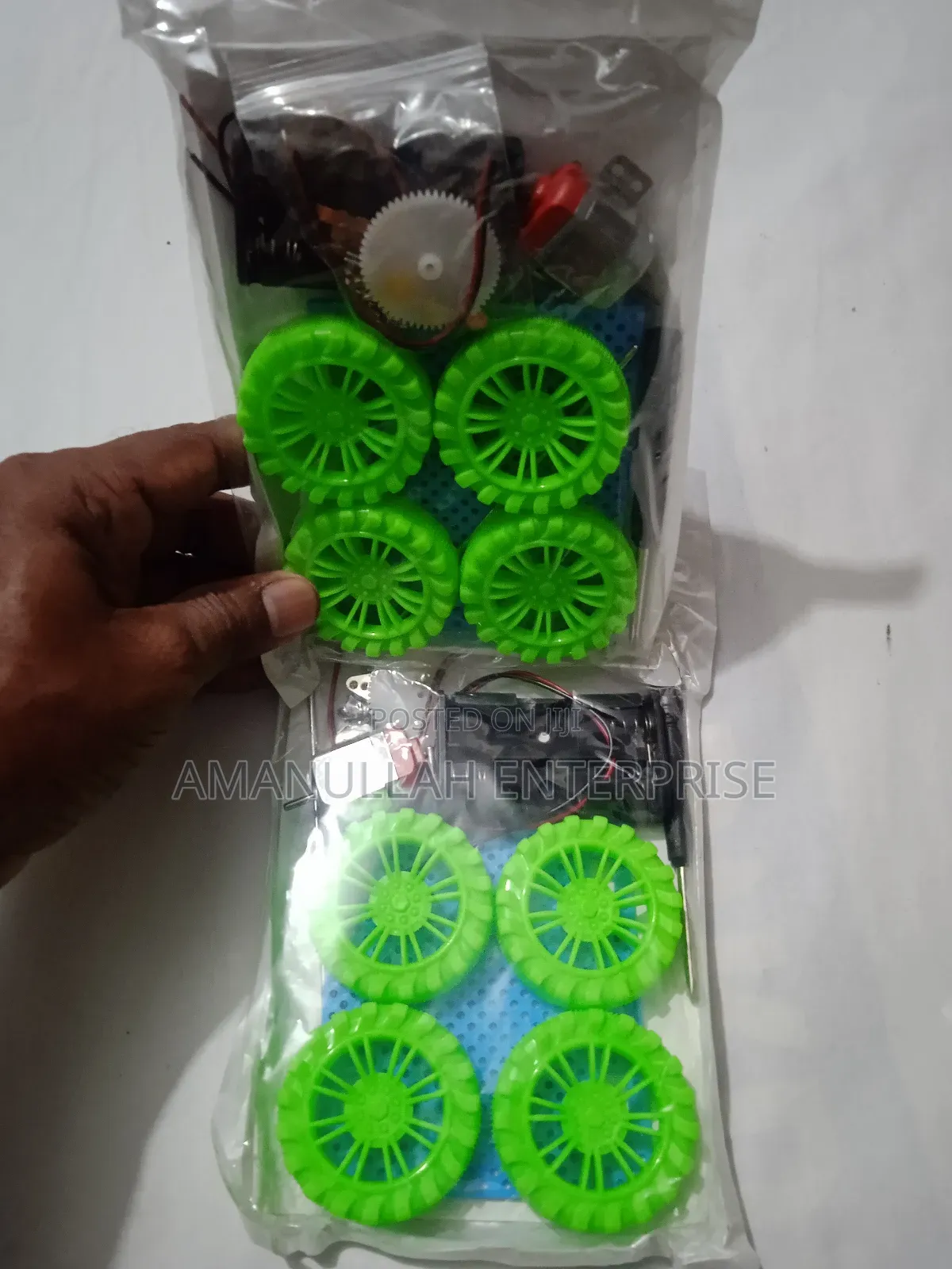 4wd Smart Robot Chassis Kit, Designed for Building Diy Robotic Cars.