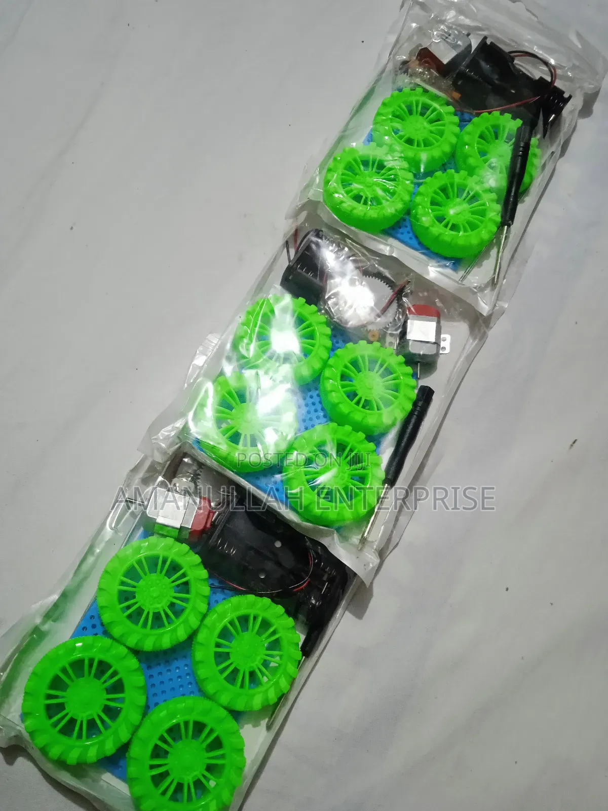 4wd Smart Robot Chassis Kit, Designed for Building Diy Robotic Cars.