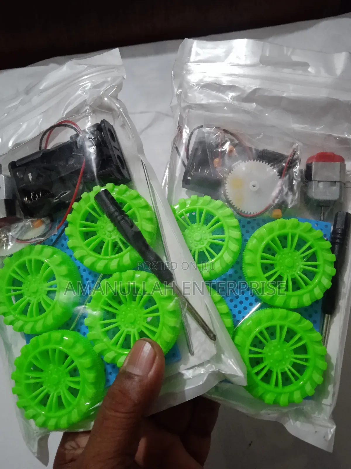 4wd Smart Robot Chassis Kit, Designed for Building Diy Robotic Cars.