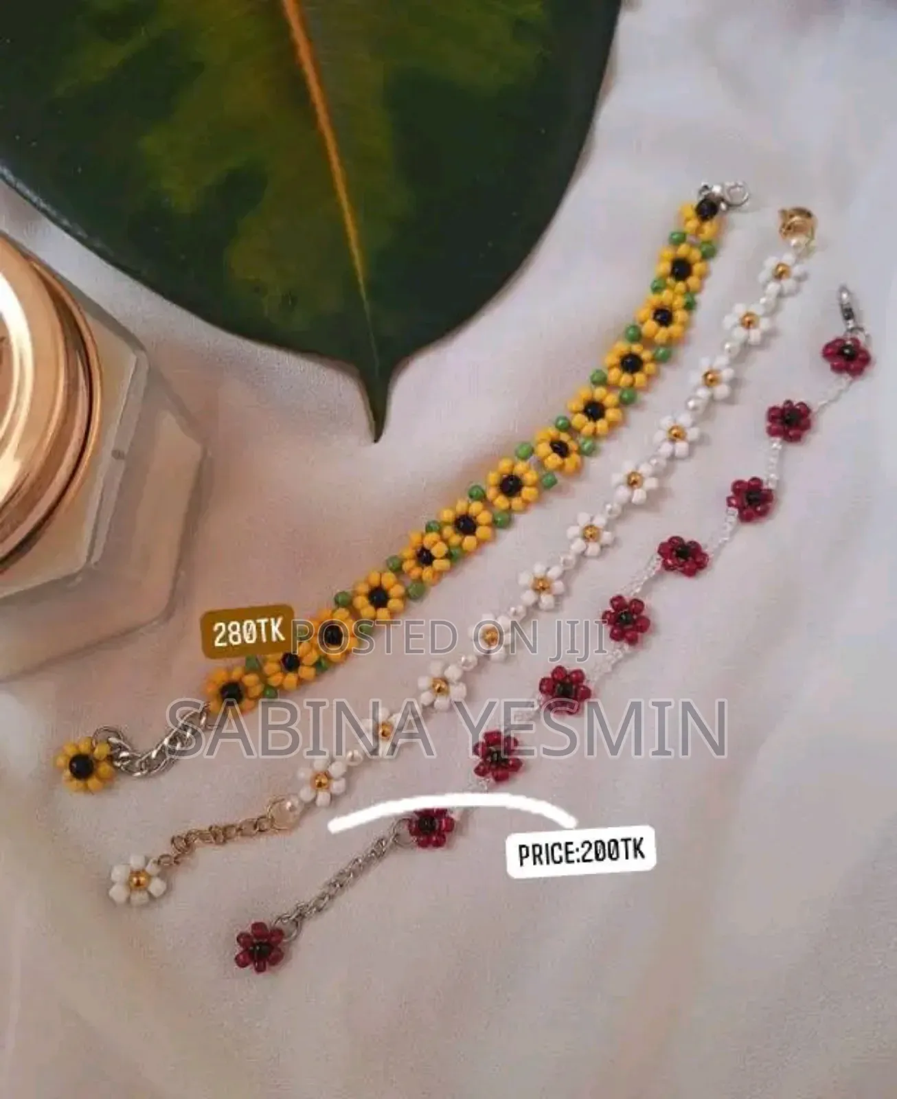 Rosy Handmaid’S Bracelet