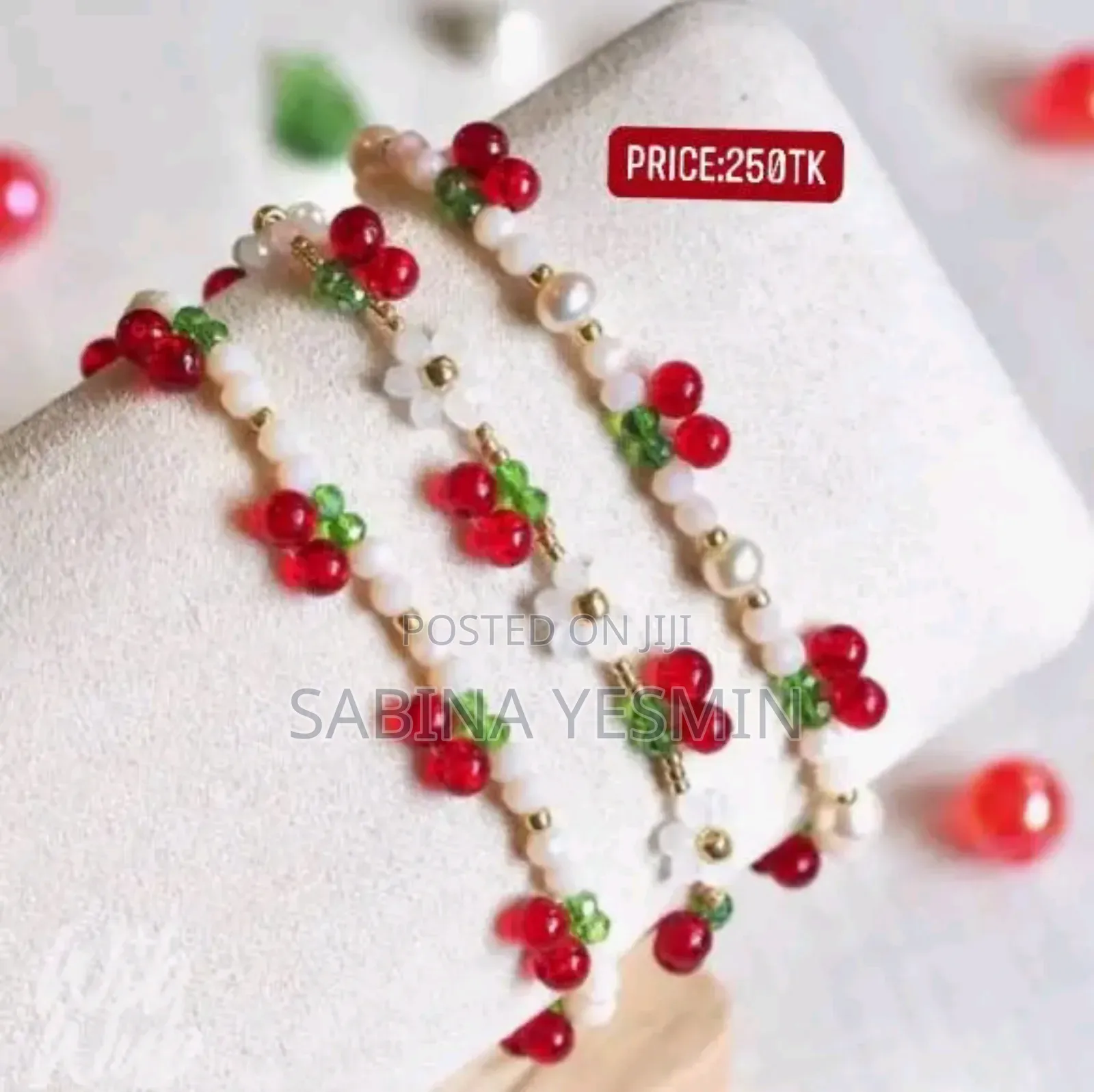 Rosy Handmaid’S Bracelet