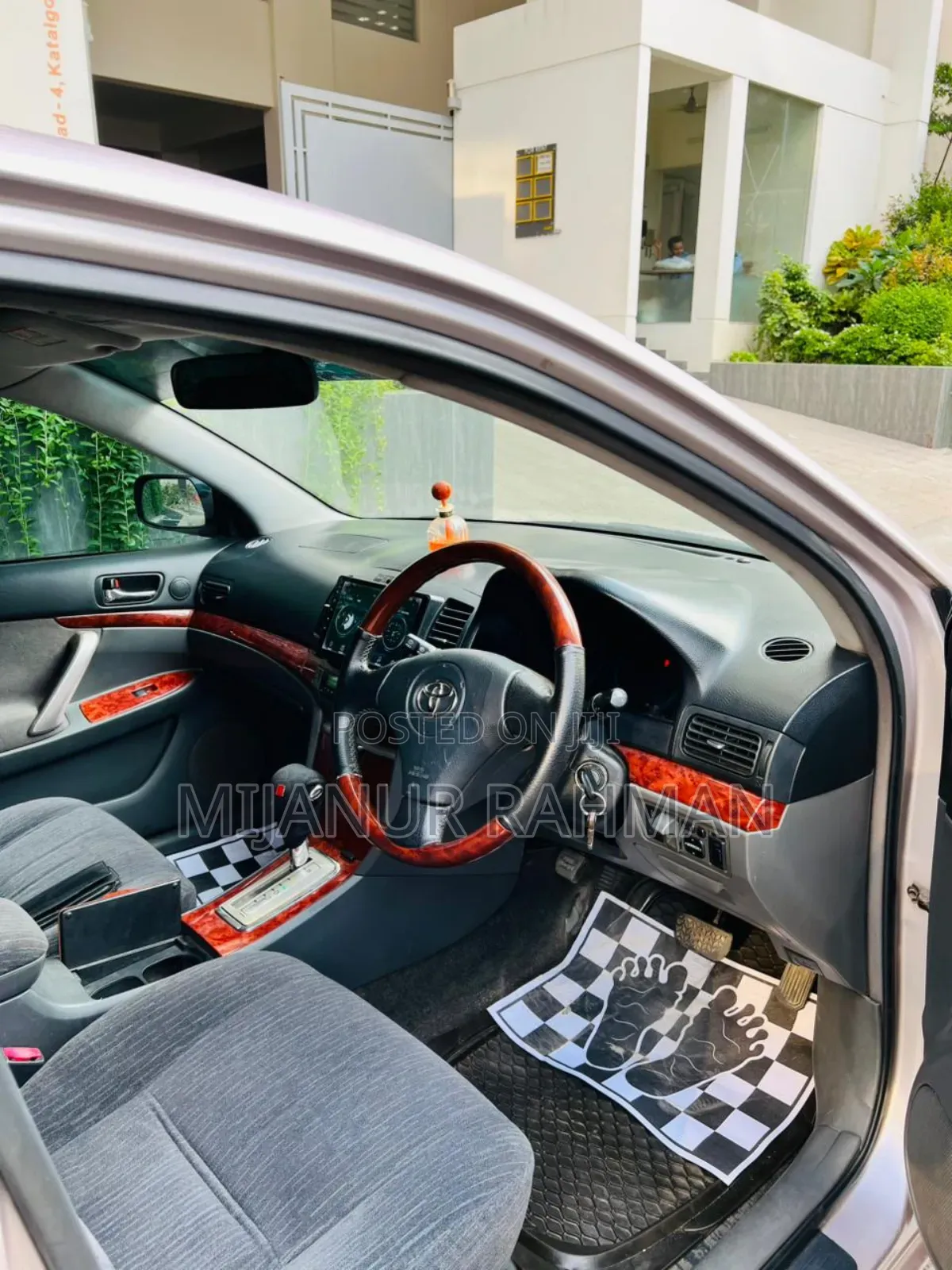 Toyota Allion 2004 Pink