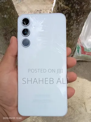 Photo - Samsung Galaxy A35 128 GB White