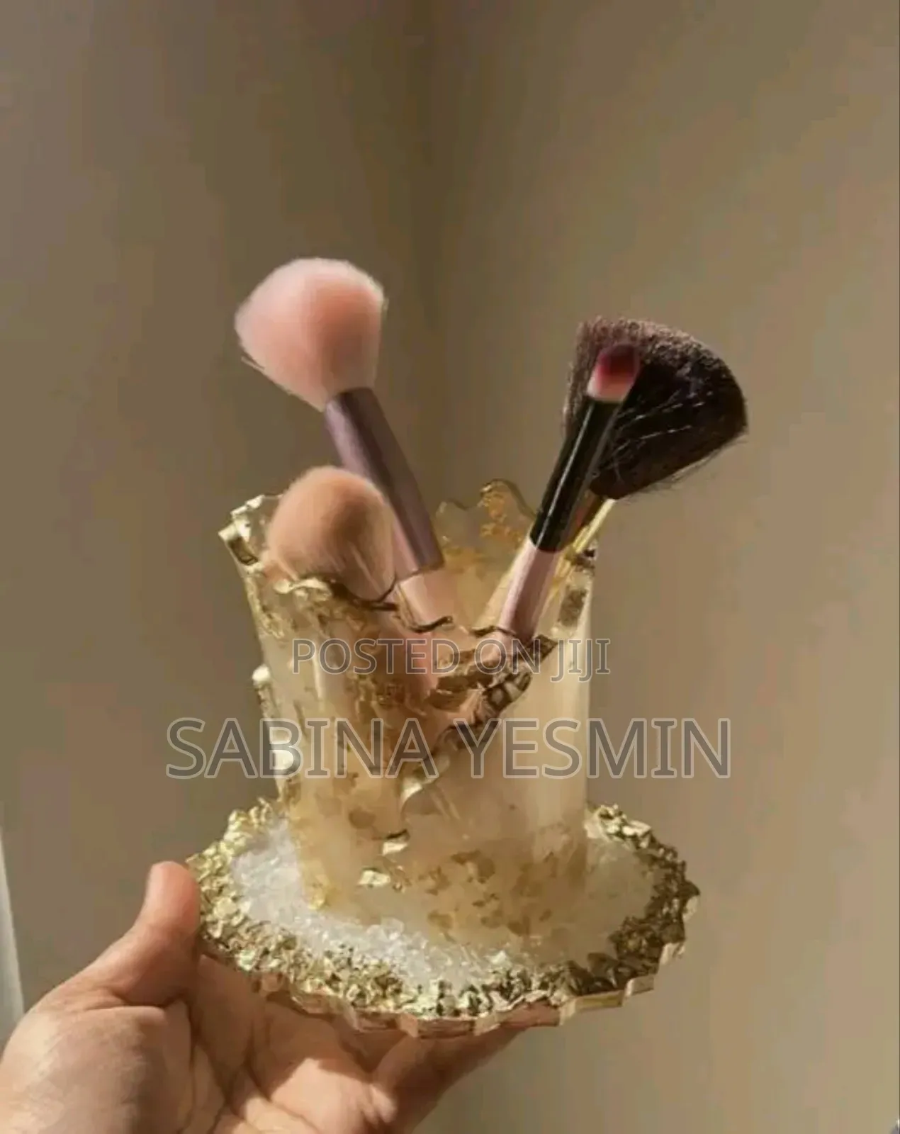 Handmade Resin Tissue Box Makeup Brush Holder