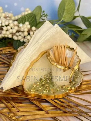 Handmade Resin Tissue Box Makeup Brush Holder