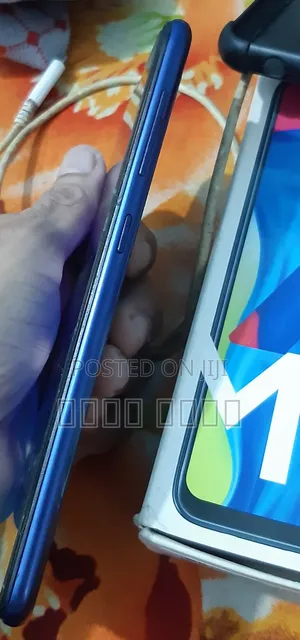 Samsung Galaxy M10 16 GB Blue