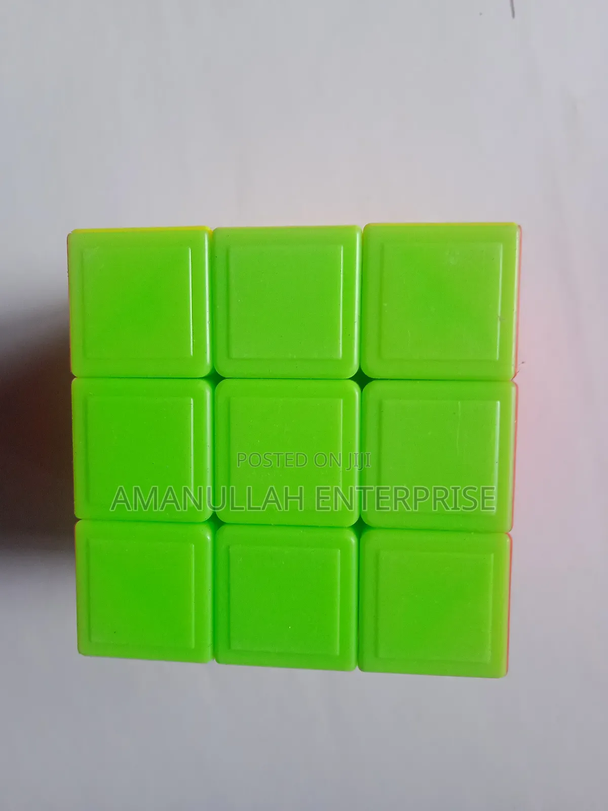 Qiyi Mirror Cube, Which Is a Type of 3x3 Speed Cube.