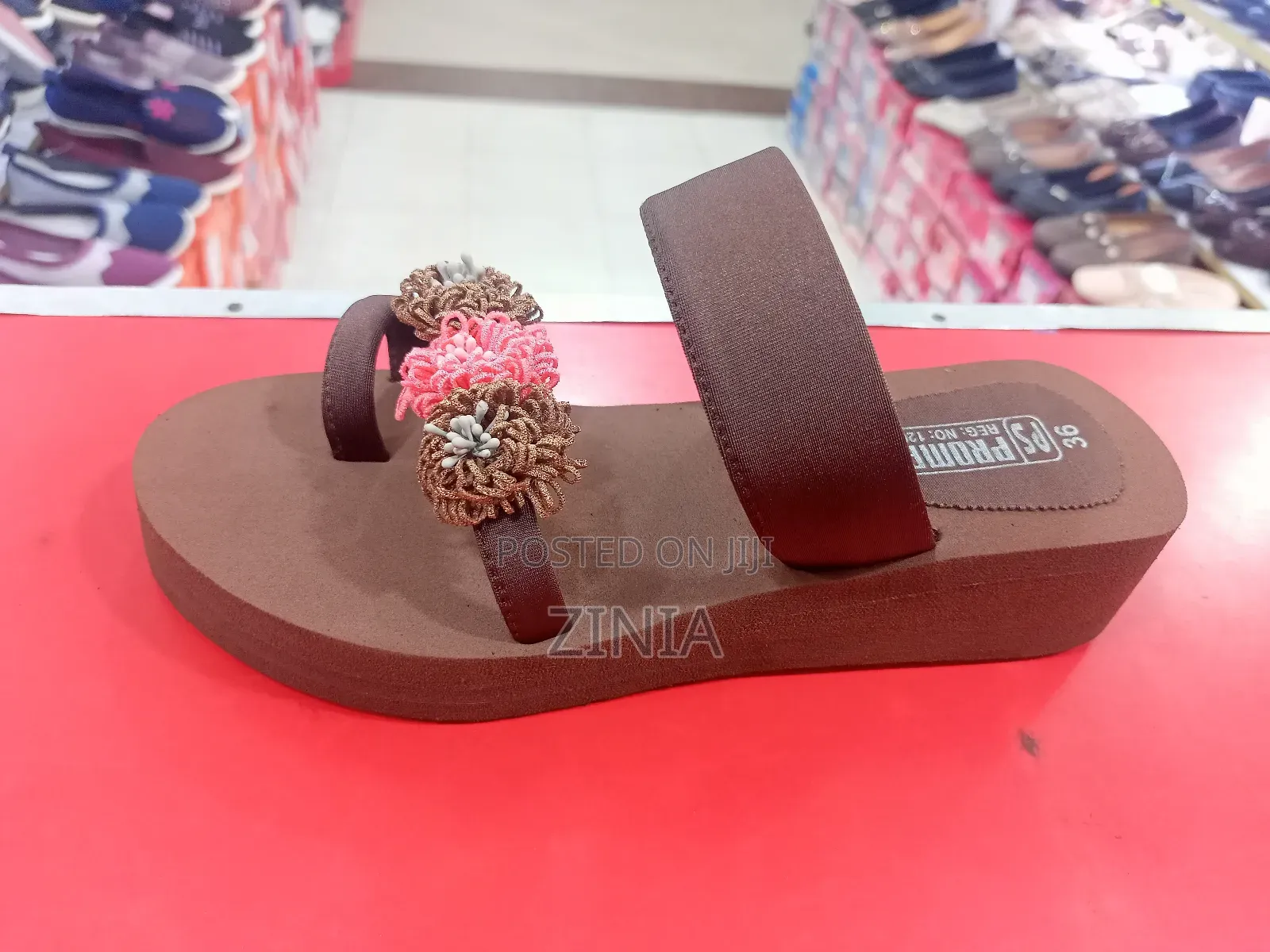 Light Weight Ladies Sandals.