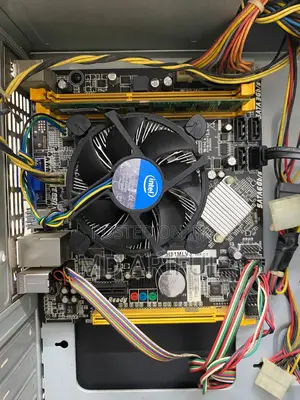 Desktop Pc Intel Core I3 (4th Gen)_ram 8gb_ssd 240gb_graphic 2gb