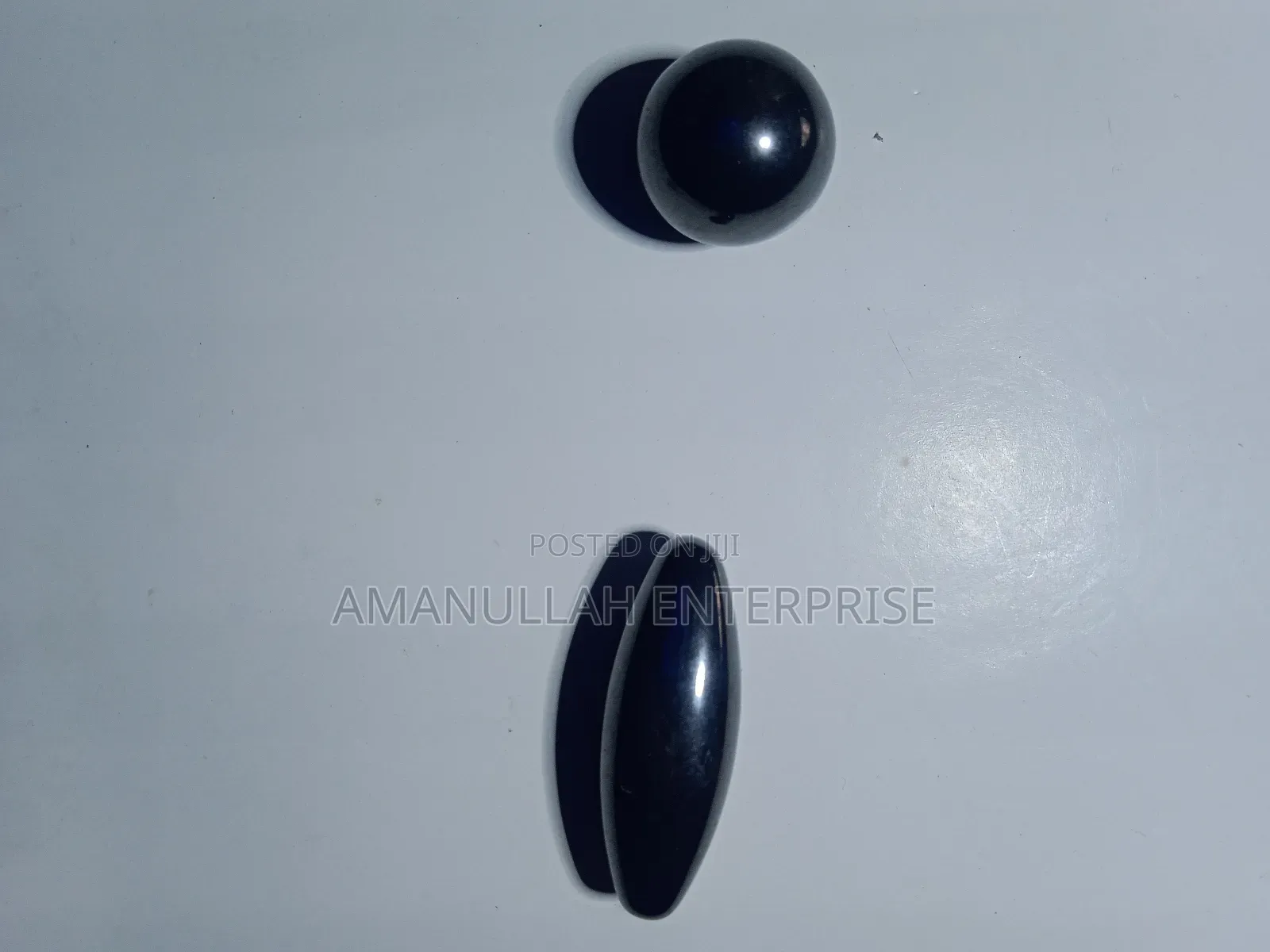 Singing / Buzzing Magnet.