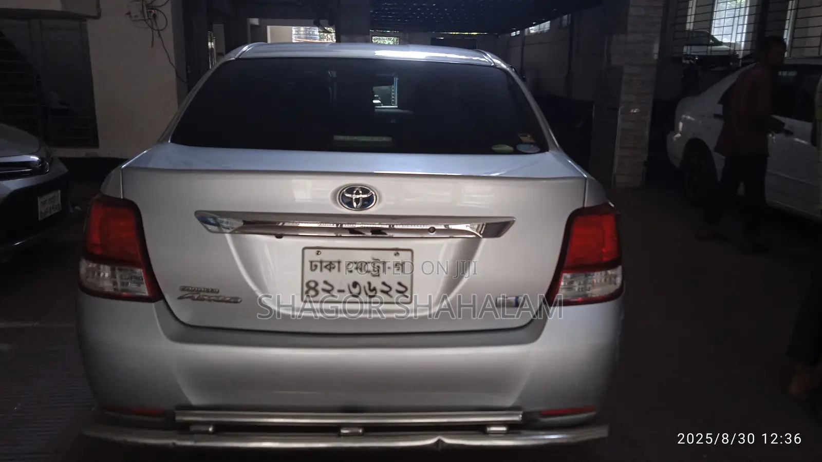 Toyota Axio 1.5 Hybrid 2WD 2013 Silver