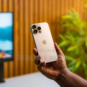 New Apple iPhone 16 Pro Max 256 GB Gold