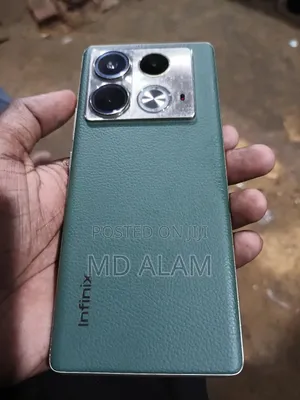 Photo - Infinix Note 40 Pro 256 GB Green