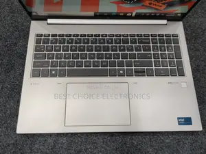 New Laptop HP ZBook Firefly G8 16GB Intel Core Ultra 7 SSD 512GB